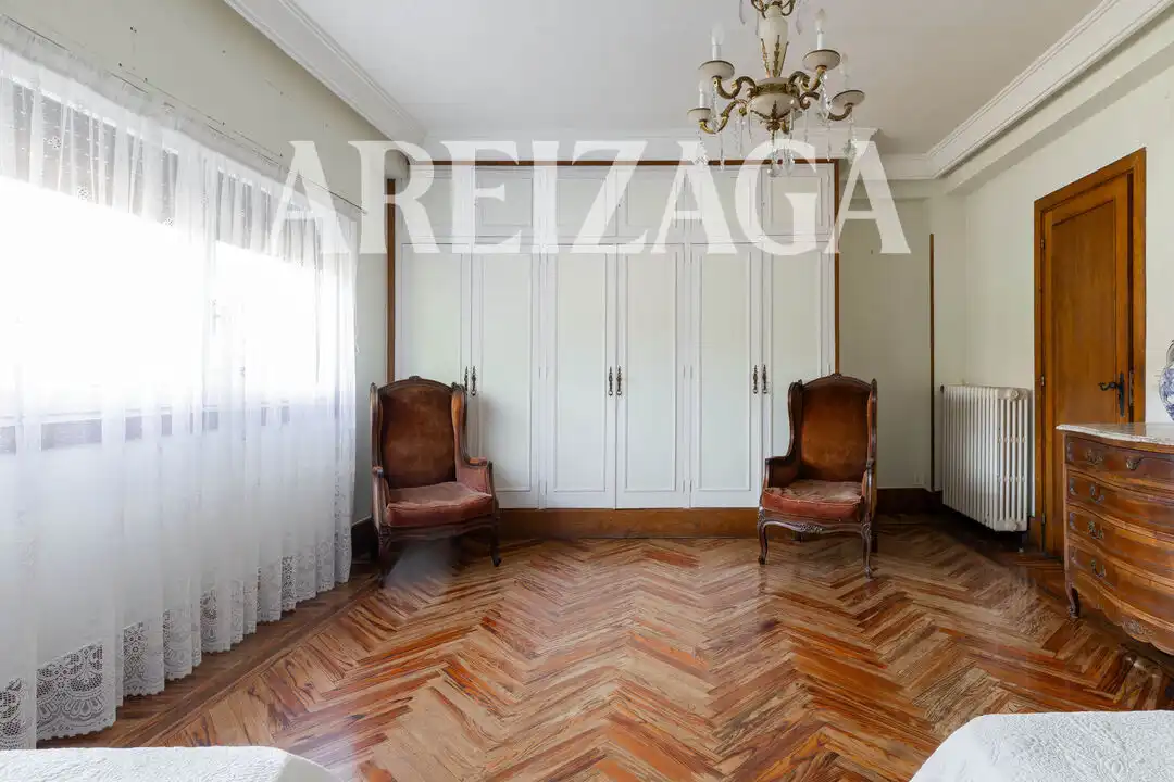 Habitación de Casa o chalet en venta en Donostia - San Sebastián  con Calefacción, Jardín privado y Terraza