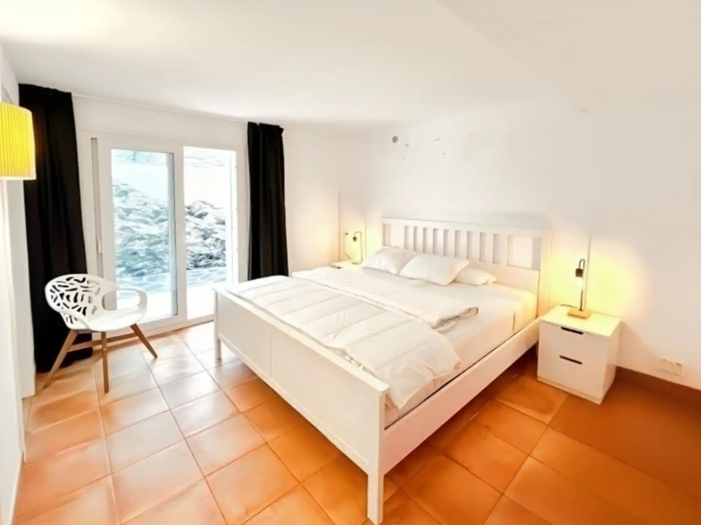 Schlafzimmer von Einfamilien-Reihenhaus zum Verkauf in Cadaqués mit Klimaanlage, Heizung und Terrasse