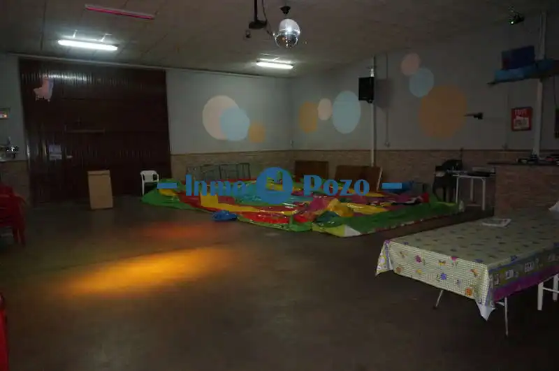 Nave industrial en venta en Almendralejo, imagen 2
