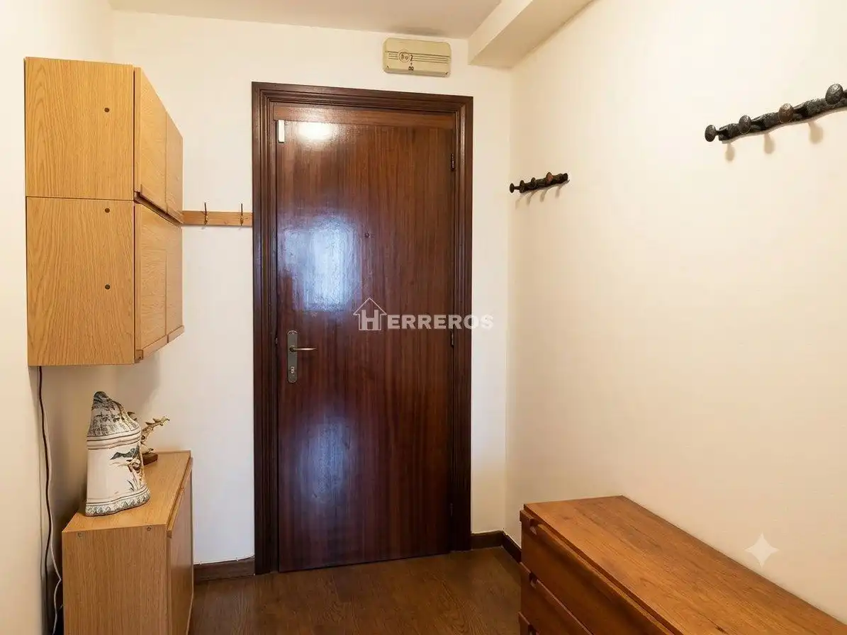Apartamento en venta en Navarrete con Calefacción, Parquet y Terraza