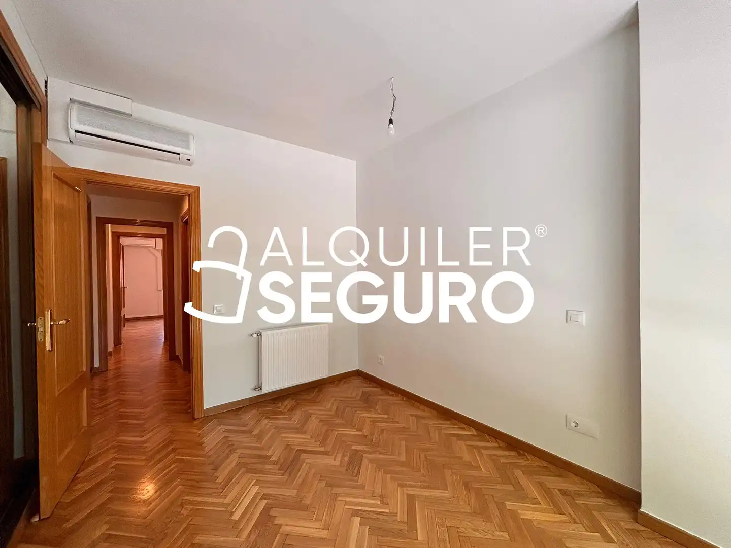 Habitación de Piso de alquiler en Madrid con Aire acondicionado y Calefacción