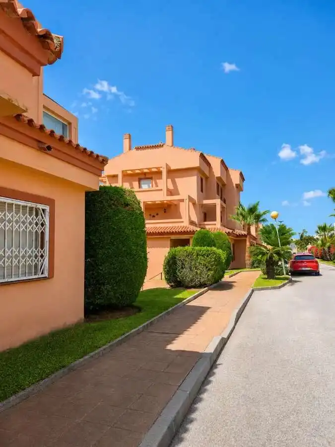Piso con terraza en venta en El Faro de Calaburra - Chaparral, imagen 4