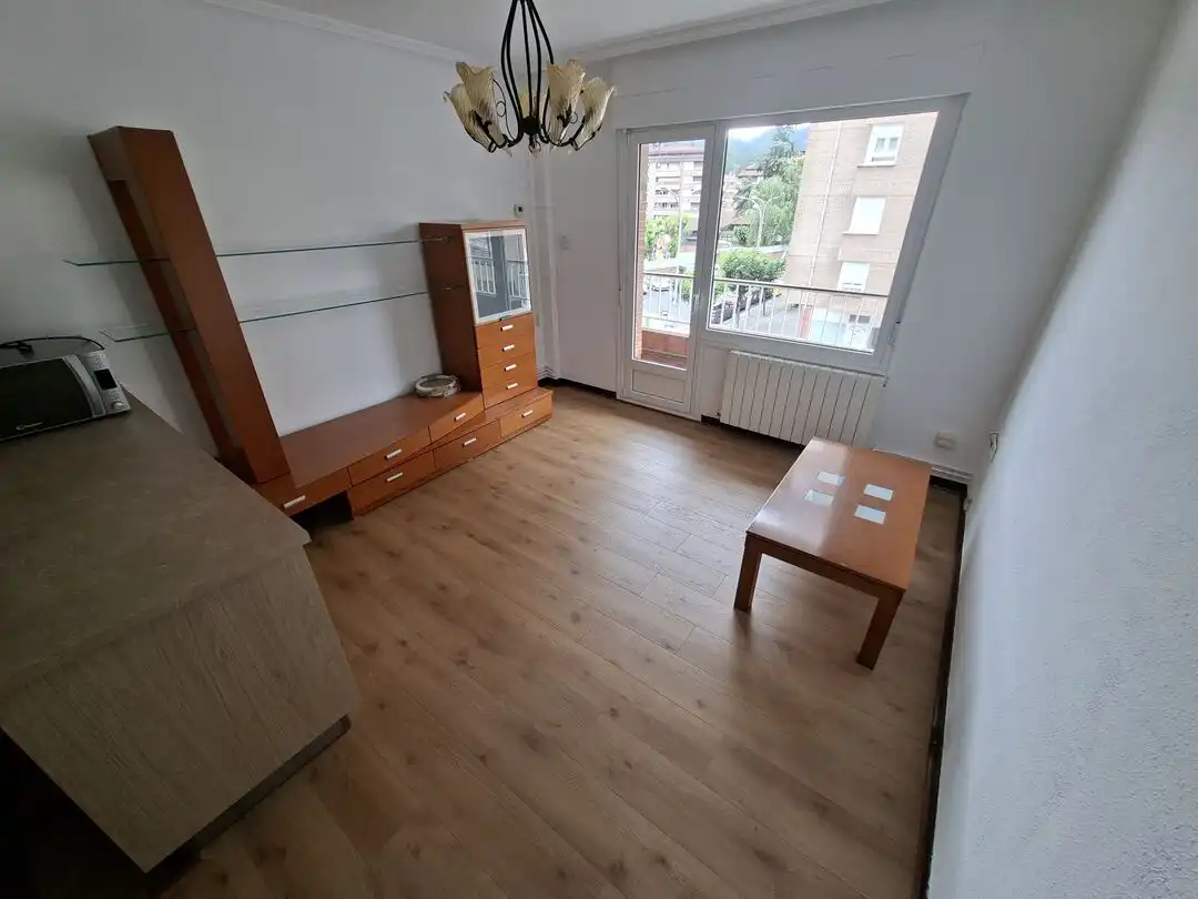 Sala de estar de Piso en venta en Abadiño  con Calefacción y Balcón