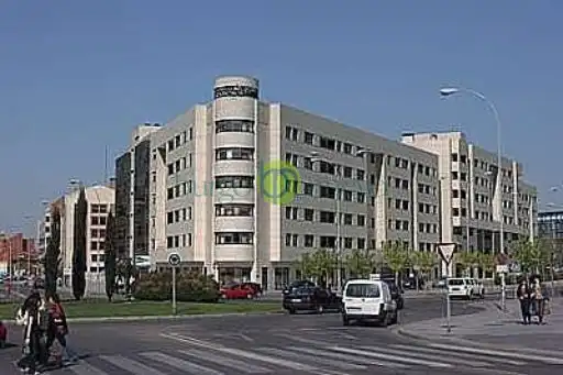 Außenansicht von Garage zur Miete in León Capital 