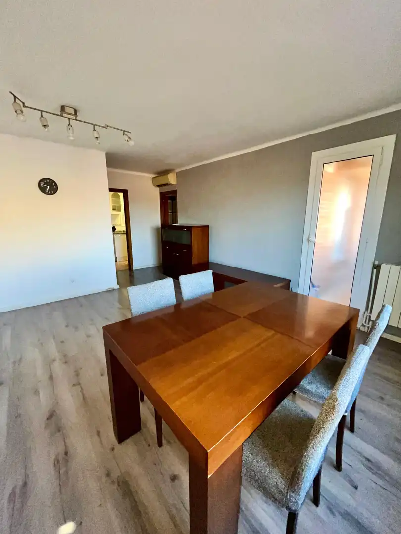Piso con terraza en venta en Carrer de Dolores Ibarruri