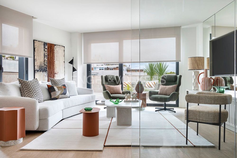 Living room of Attic to rent in  Madrid Capital  with Air Conditioner, Heating and Terrace