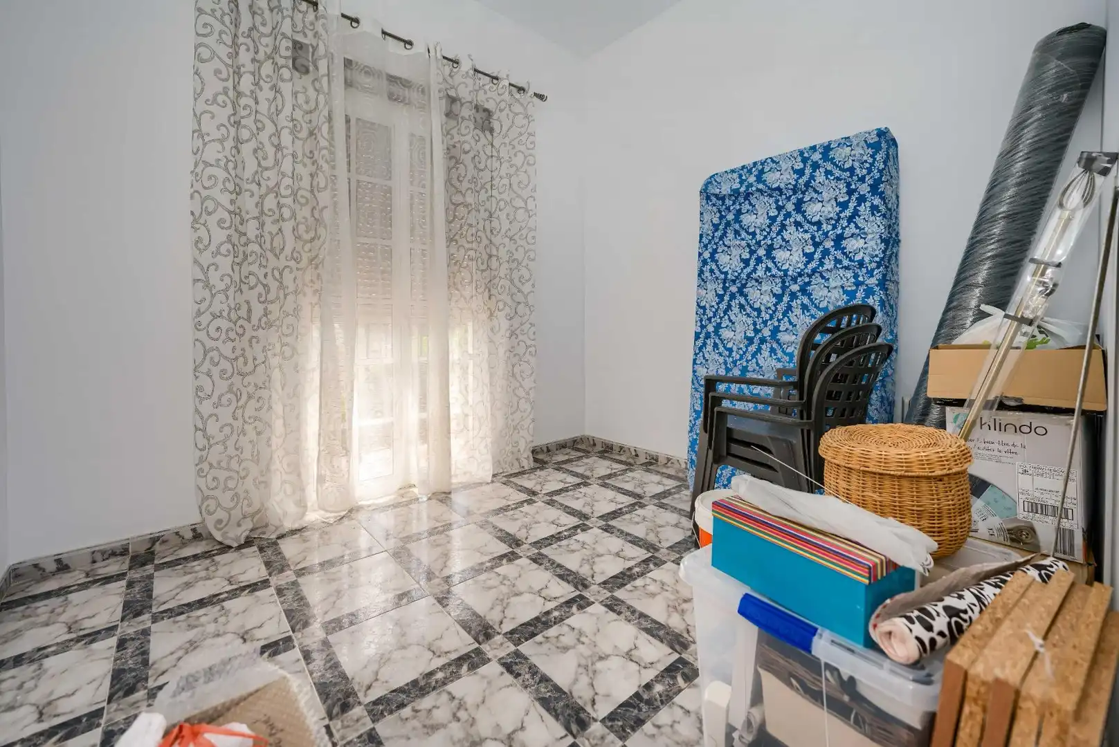 Habitación de Casa adosada en venta en Benacazón