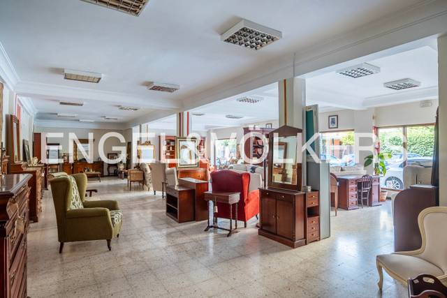 Local comercial en Alquiler en Barrio del Nervión