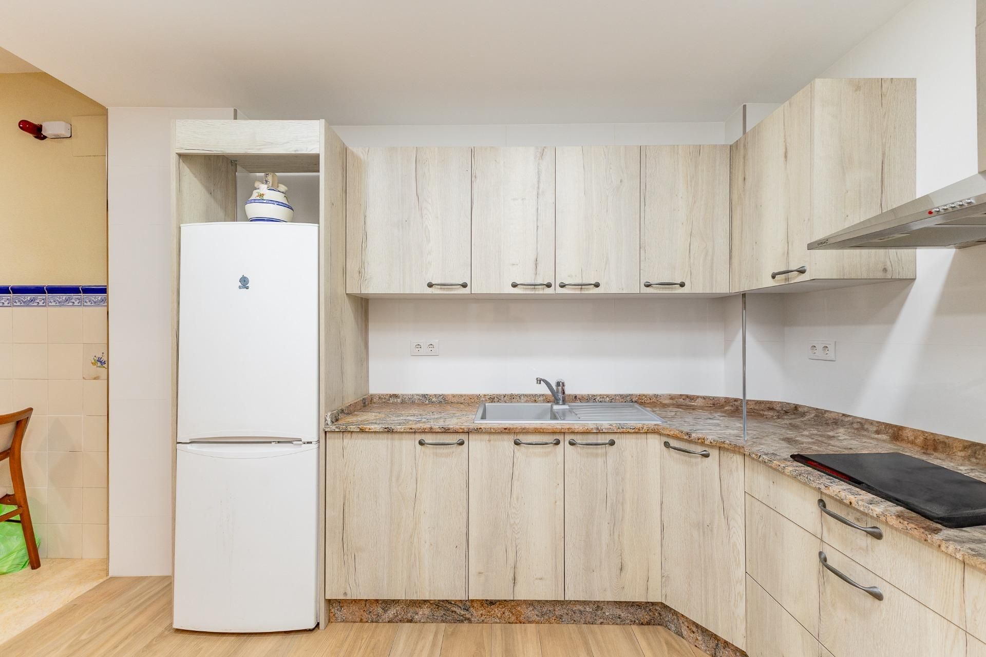 Kitchen of House or chalet for sale in La Pobla de Vallbona  with Air Conditioner, Heating and Terrace