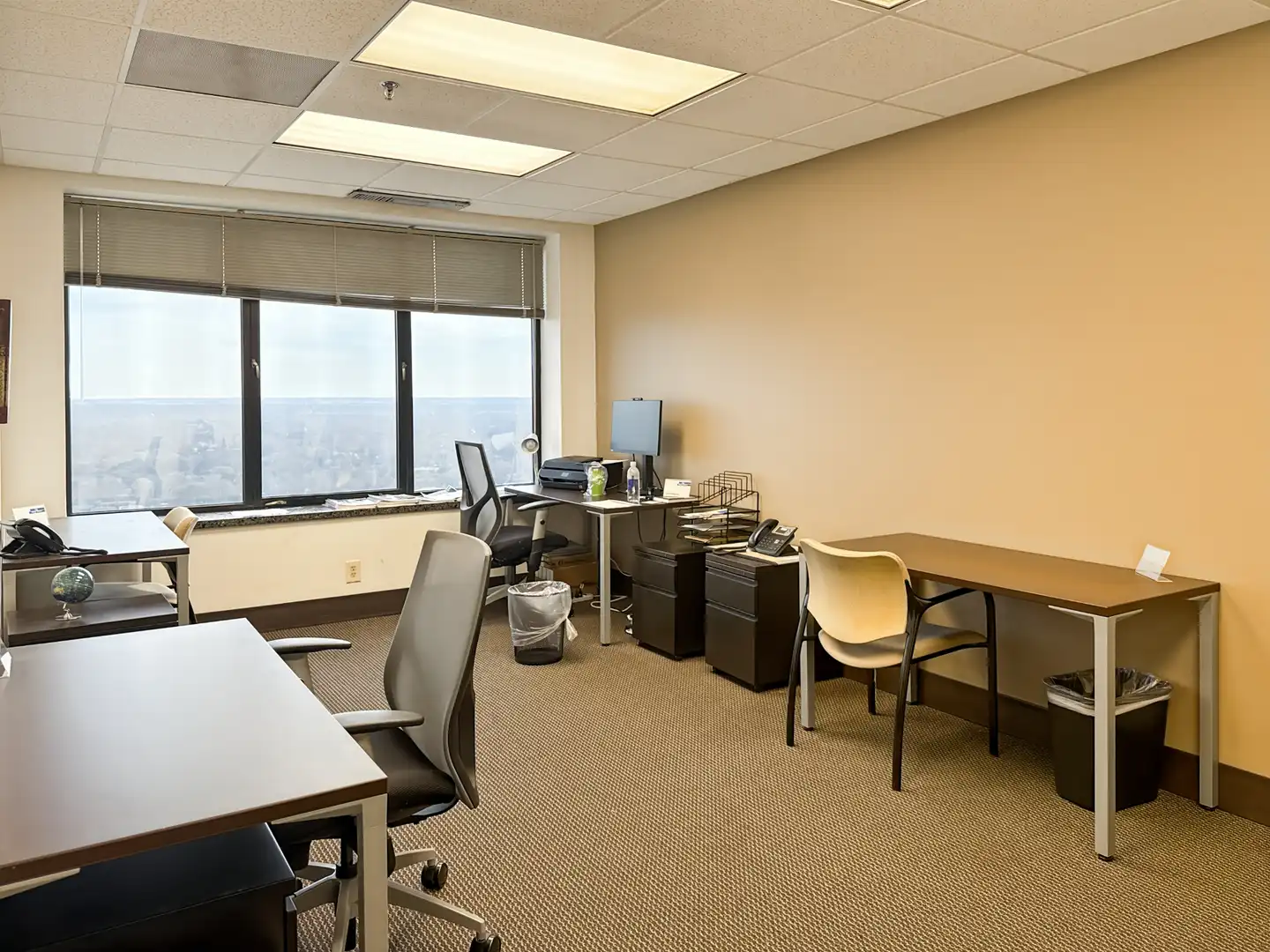 Office for rent in  Valencia Capital  with Air Conditioner, Heating and Furnished