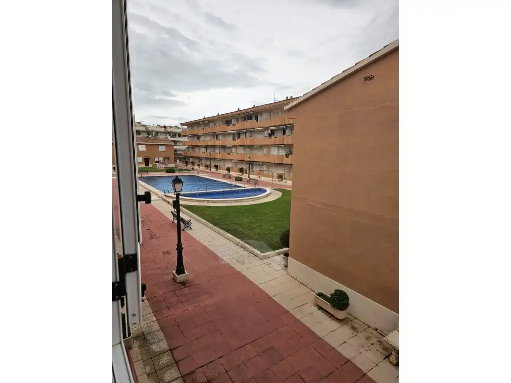 Vista exterior de Casa o xalet en venda en Cambrils amb Piscina comunitària