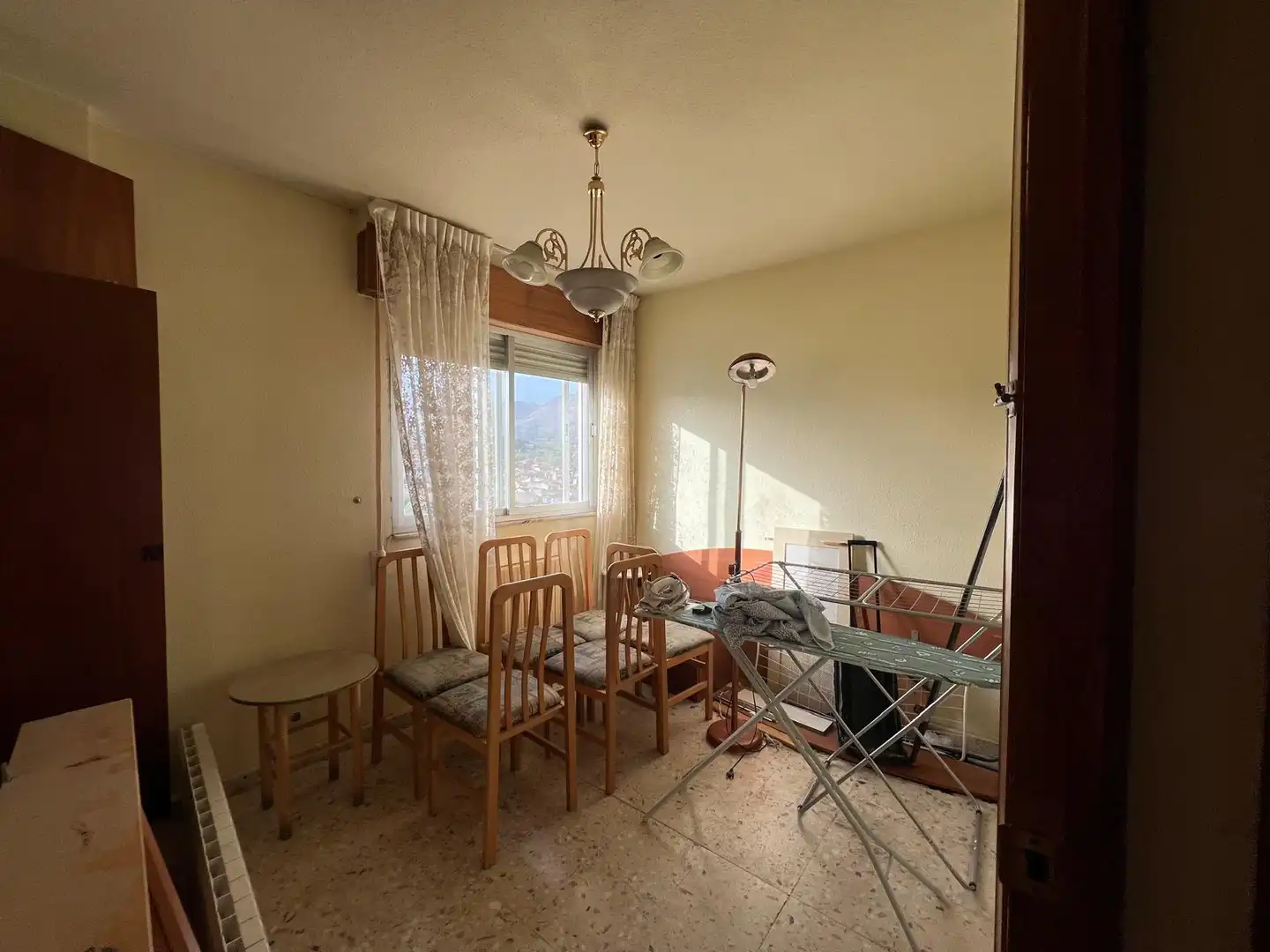Comedor de Piso en venta en Burgohondo con Calefacción y Amueblado