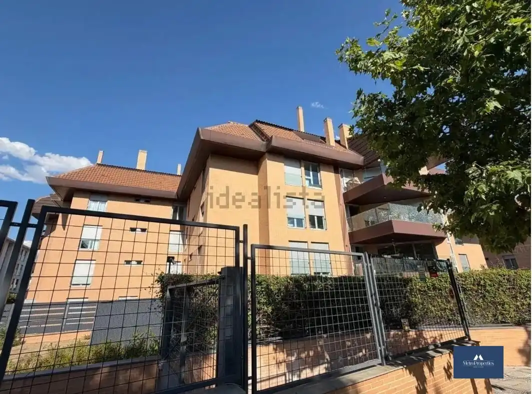 Appartement compact avec piscine à vendre à Valdepastores - Las Encinas