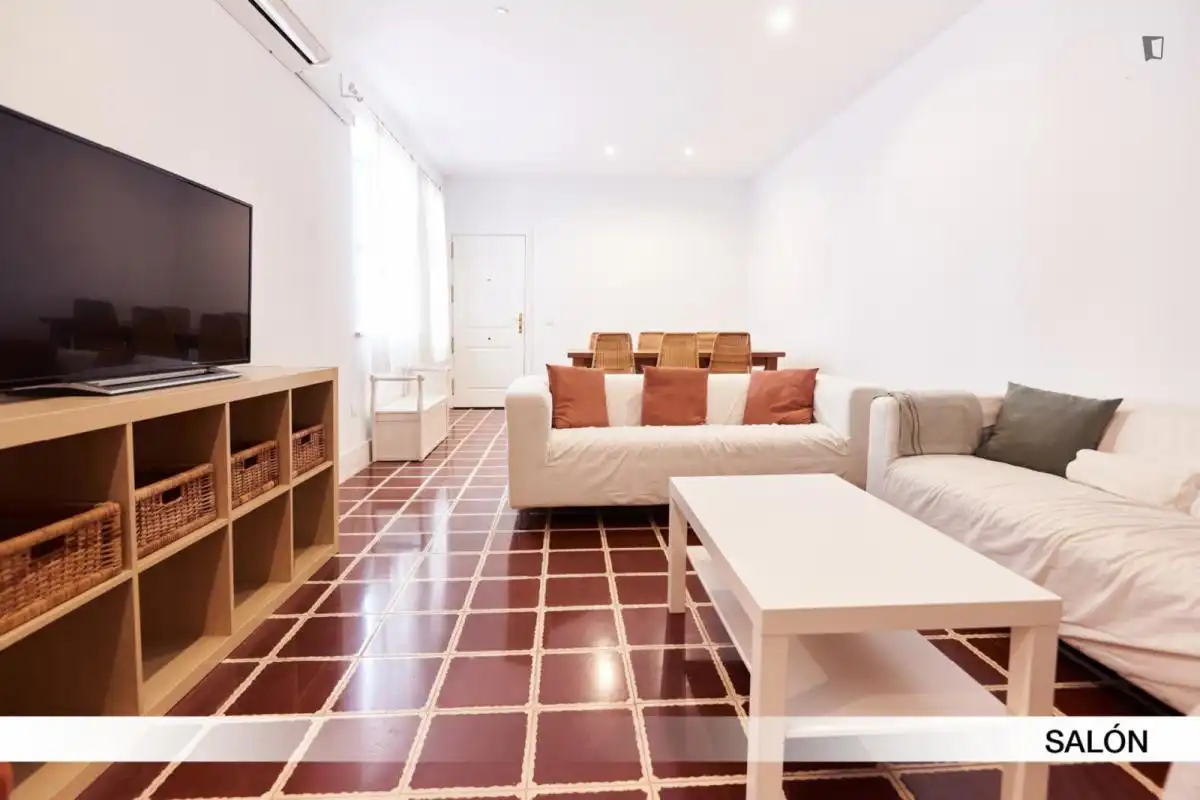 Habitación en Sector Sur - La Palmera - Reina Mercedes