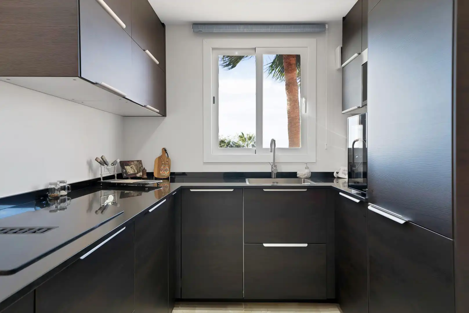 Kitchen of Apartments for sale in Marbella  with Air Conditioner, Private garden and Storage room