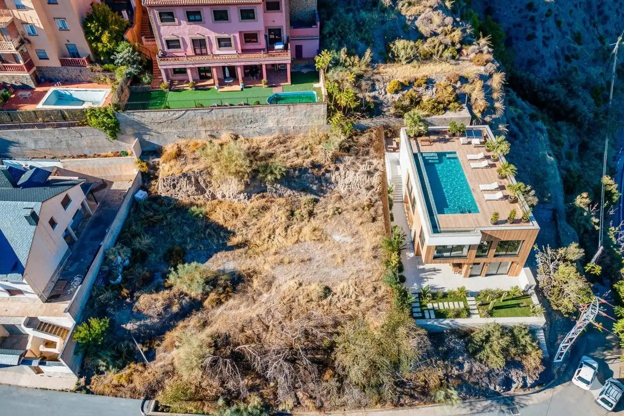 Lands and plots for sale in Calle Viejo de Guejar 2, imagen 2