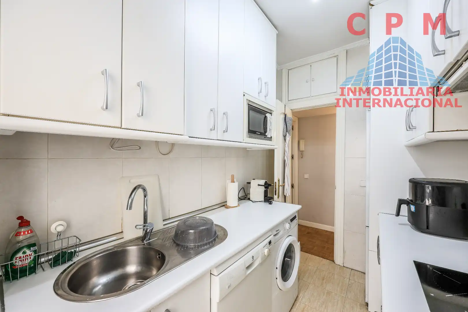 Kitchen of Flat for rent in Madrid  with Air Conditioner, Heating and Terrace
