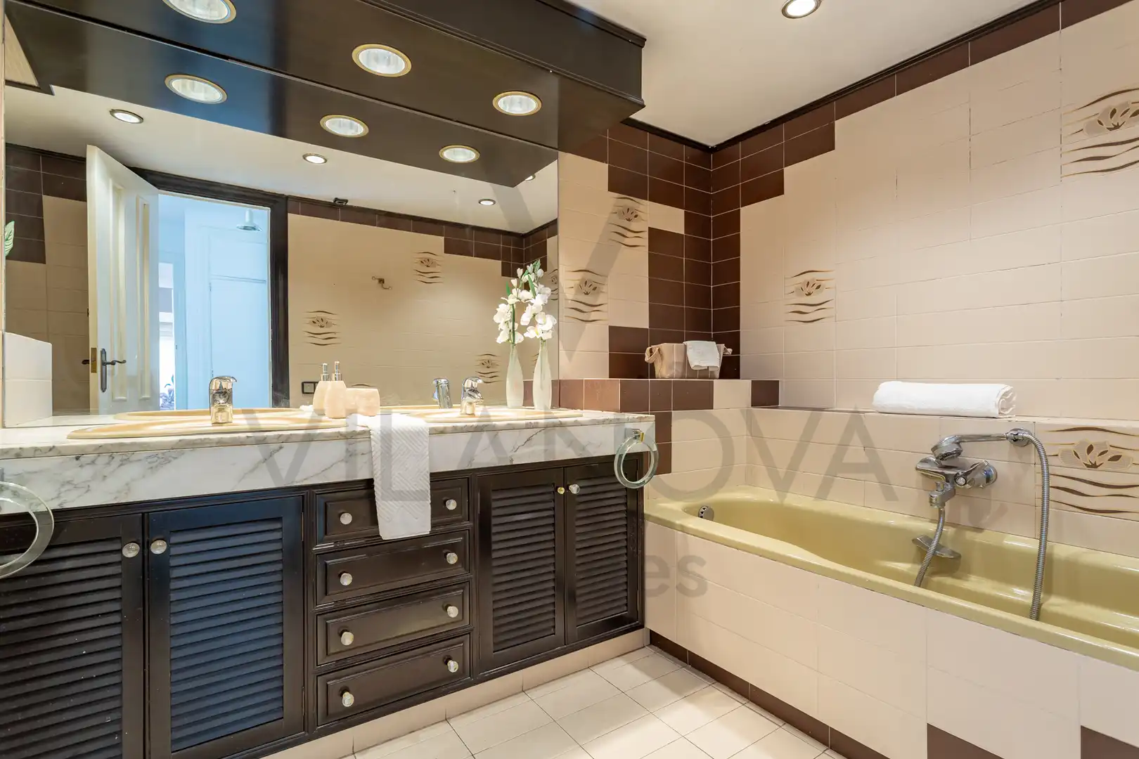 Baño de Piso en venta en Reus con Calefacción, Terraza y Balcón