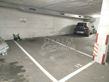 Parcheggio in vendita a Centre