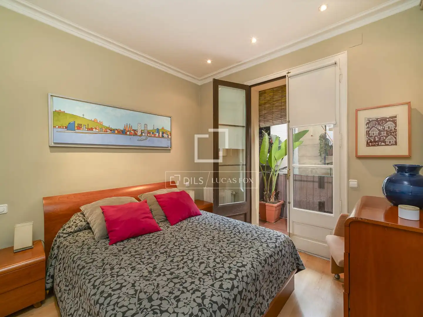 Schlafzimmer von Wohnung zum Verkauf in Barcelona mit Heizung und Balkon