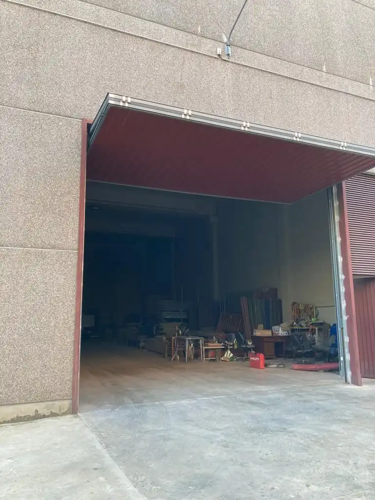Industrial building for sale in Can Casablanques, imagen 3