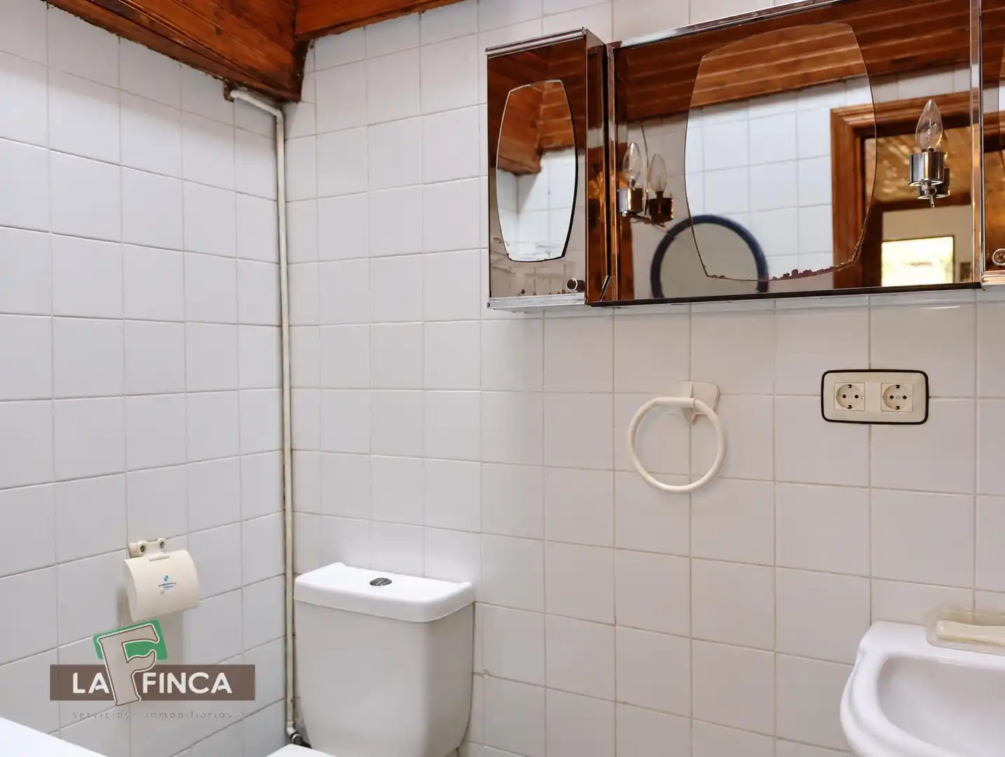 Bathroom of Detached homes for sale in Teverga, Asturias