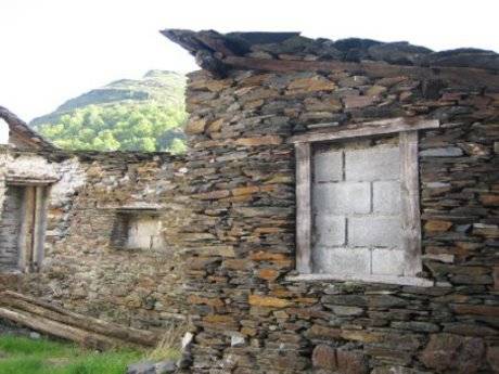 Casa-chalet en Venta en Oencia