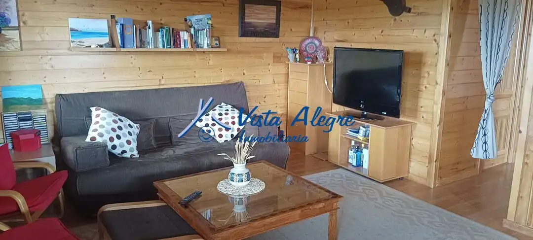 Sala d'estar de Casa o xalet en venda en Rodezno amb Calefacció i Moblat