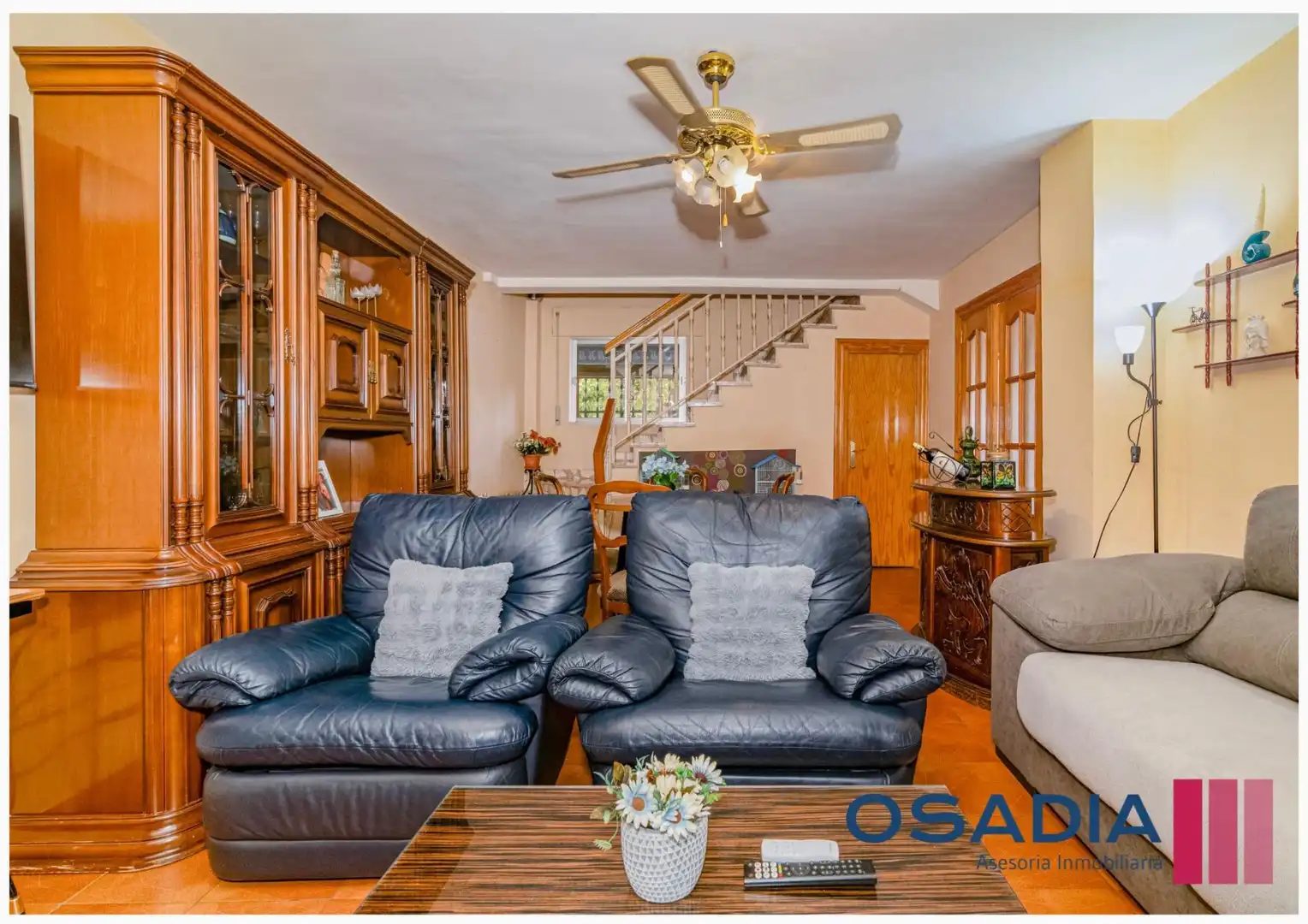 Chalet con piscina en venta en PINTOR VELAZQUEZ, imagen 2