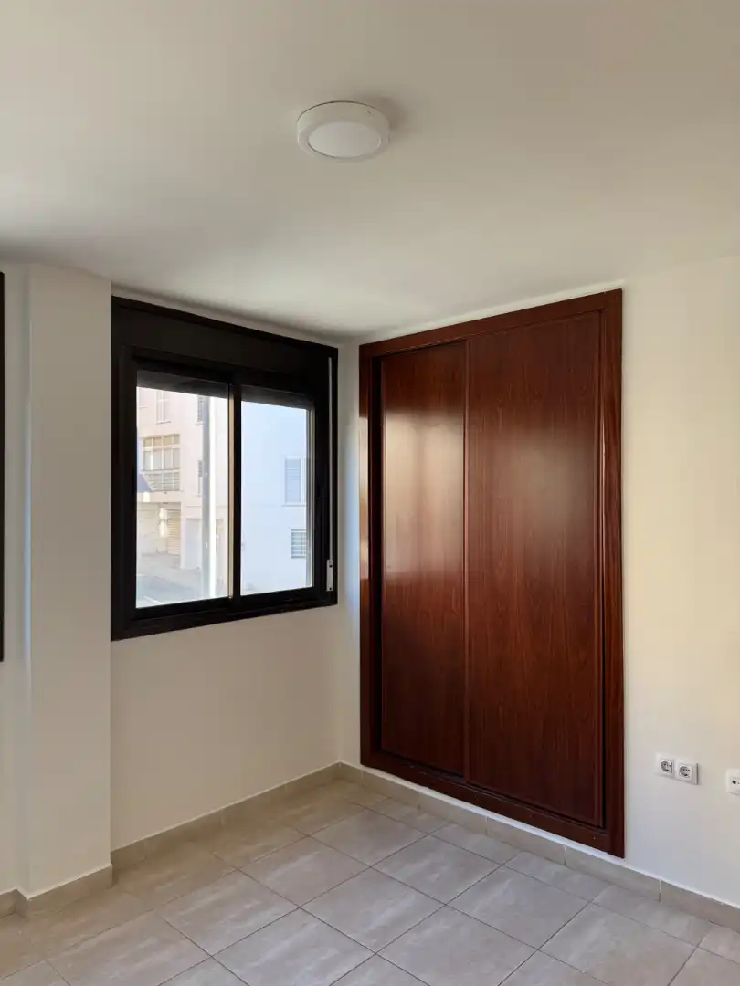 Habitación de Piso de alquiler en Santa Cruz de Tenerife con Horno y Lavadora