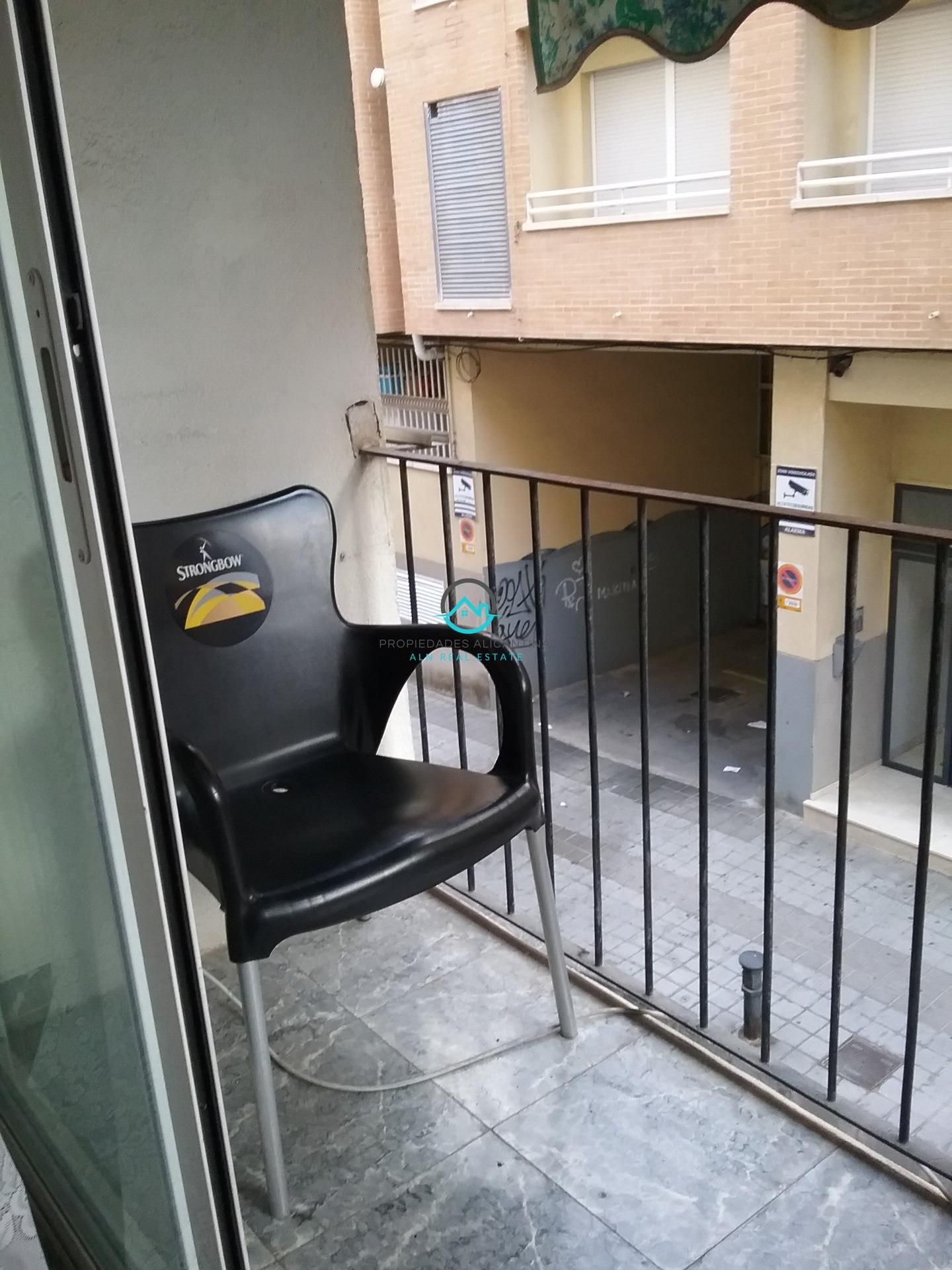 Terrassa de Pis en venda en Alicante / Alacant amb Balcó
