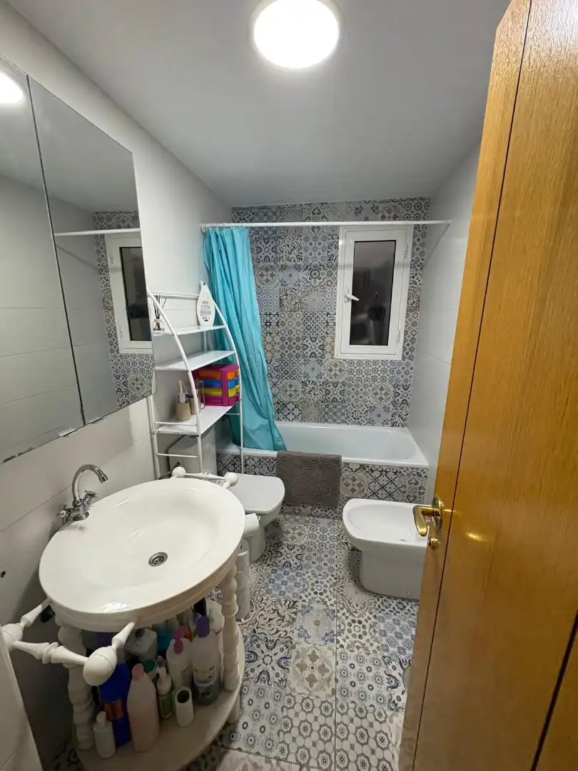 Baño de Piso en venta en Roquetas de Mar con Terraza