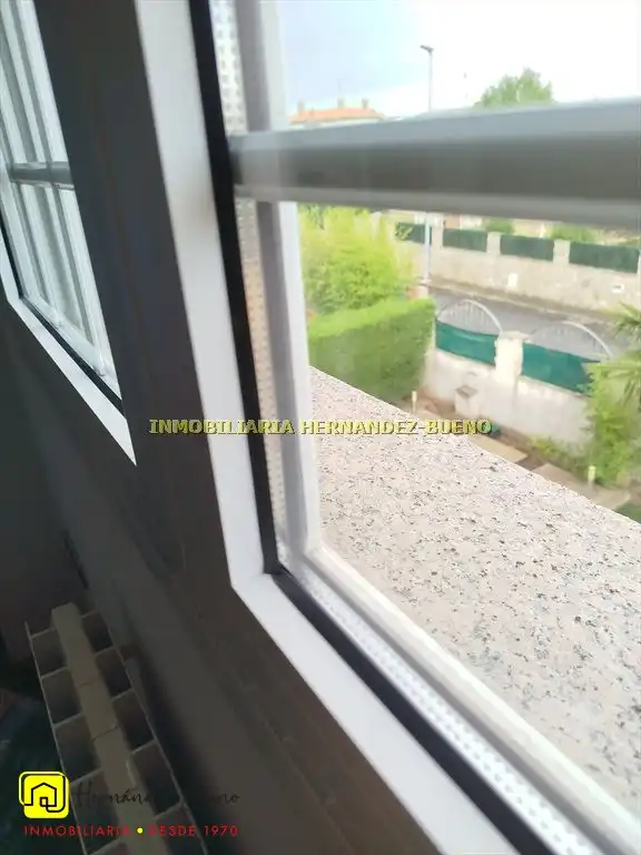 Vista exterior de Casa o chalet en venta en Calvarrasa de Abajo con Calefacción, Jardín privado y Terraza