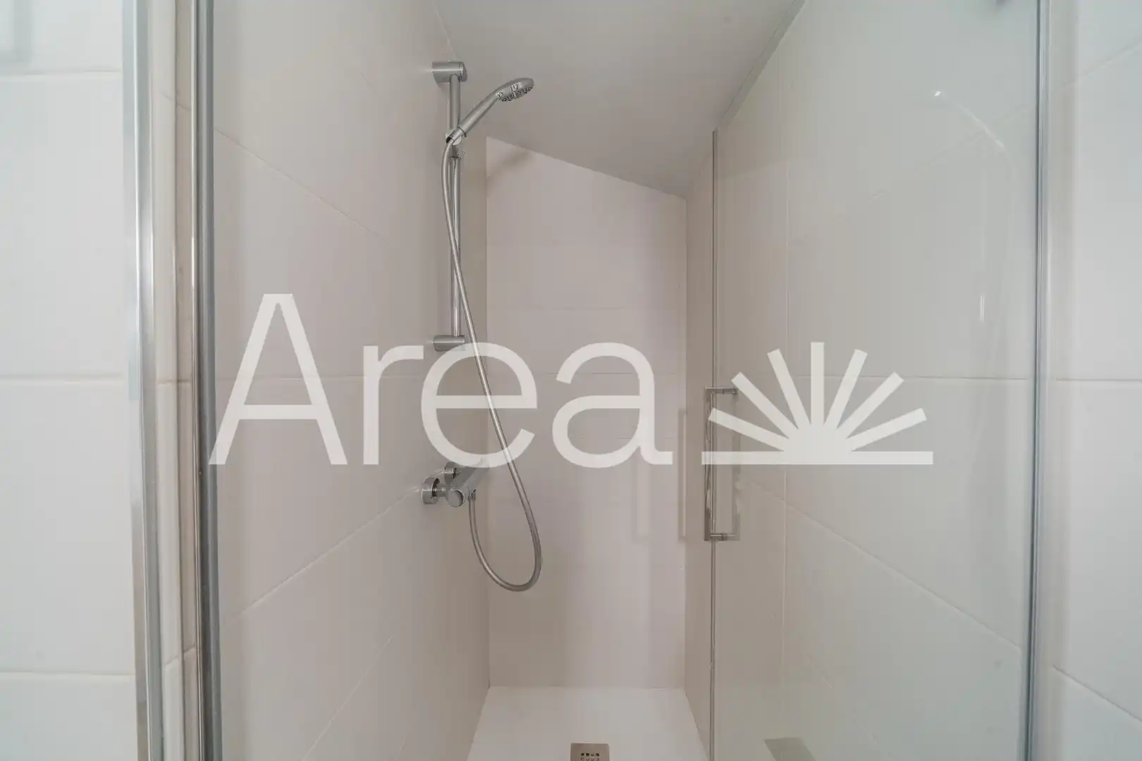 Baño de Ático en venta en Arenys de Mar con Aire acondicionado, Calefacción y Terraza