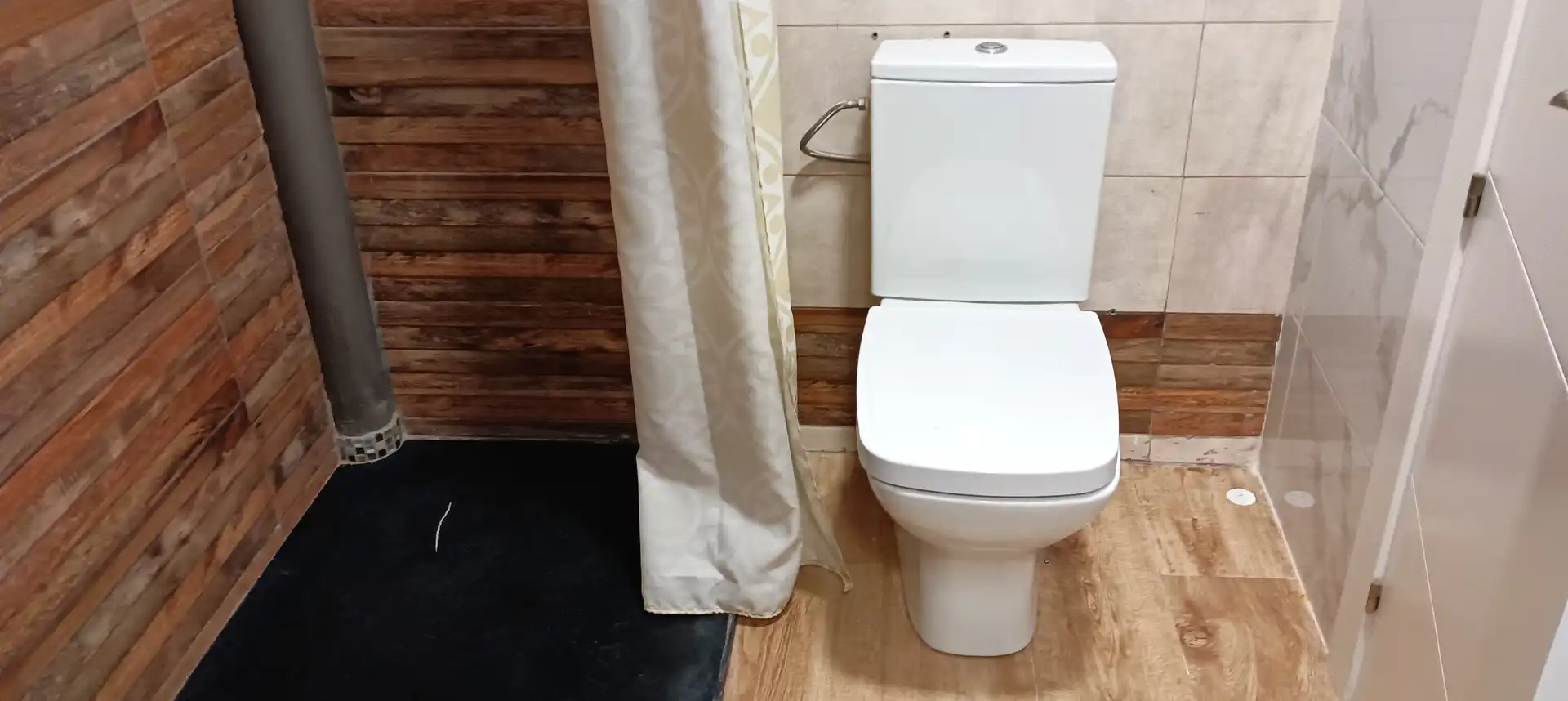 Baño de Casa adosada en venta en Cartagena con Aire acondicionado, Calefacción y Jardín privado