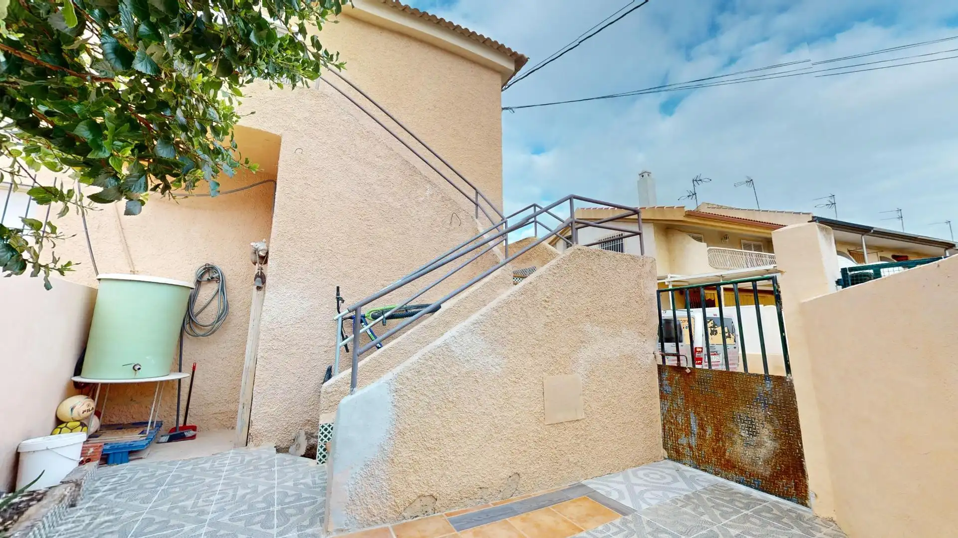 Vista exterior de Apartamento en venta en San Pedro del Pinatar con Trastero y Balcón