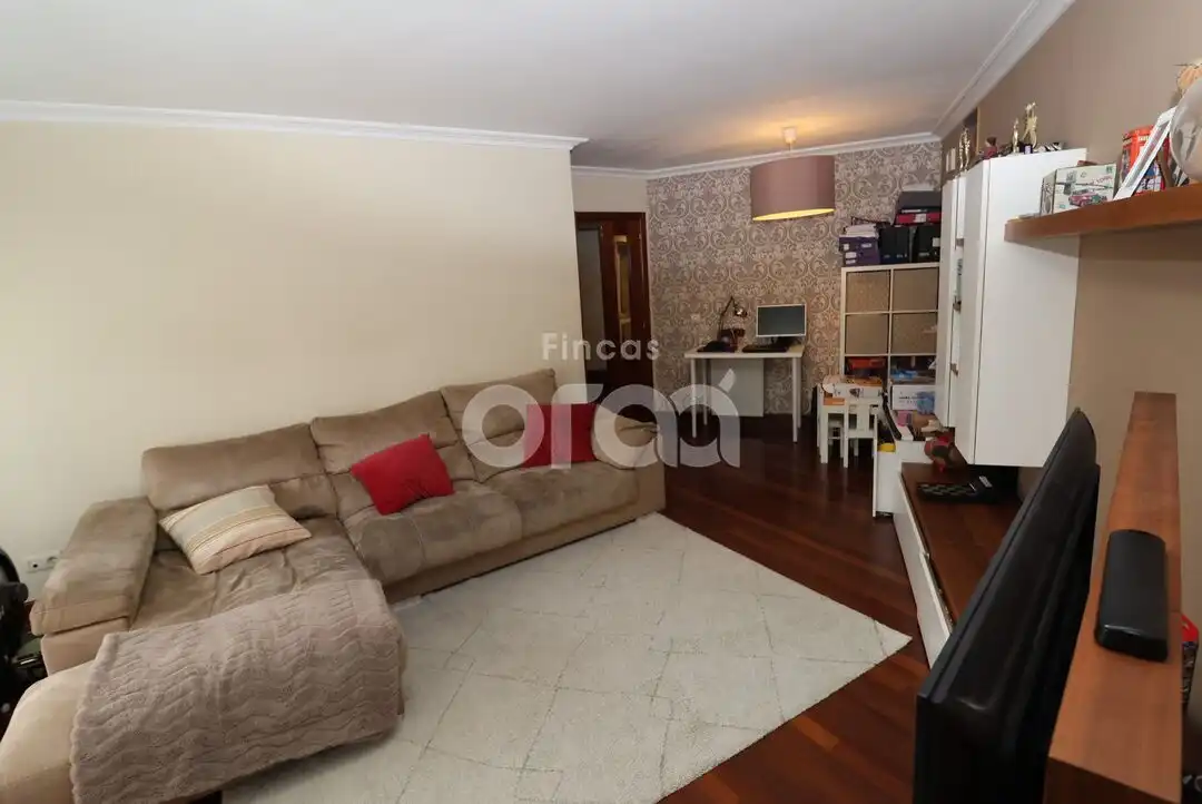 Sala de estar de Piso en venta en Santurtzi  con Calefacción y Trastero