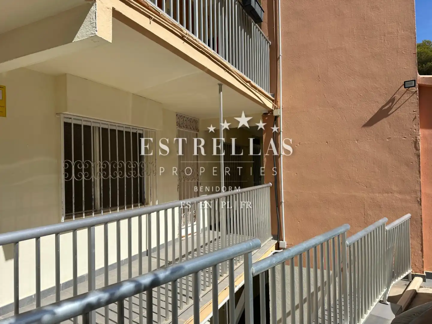 Bedroom of Apartments for sale in Benidorm  with Air Conditioner, Swimming Pool and Furnished