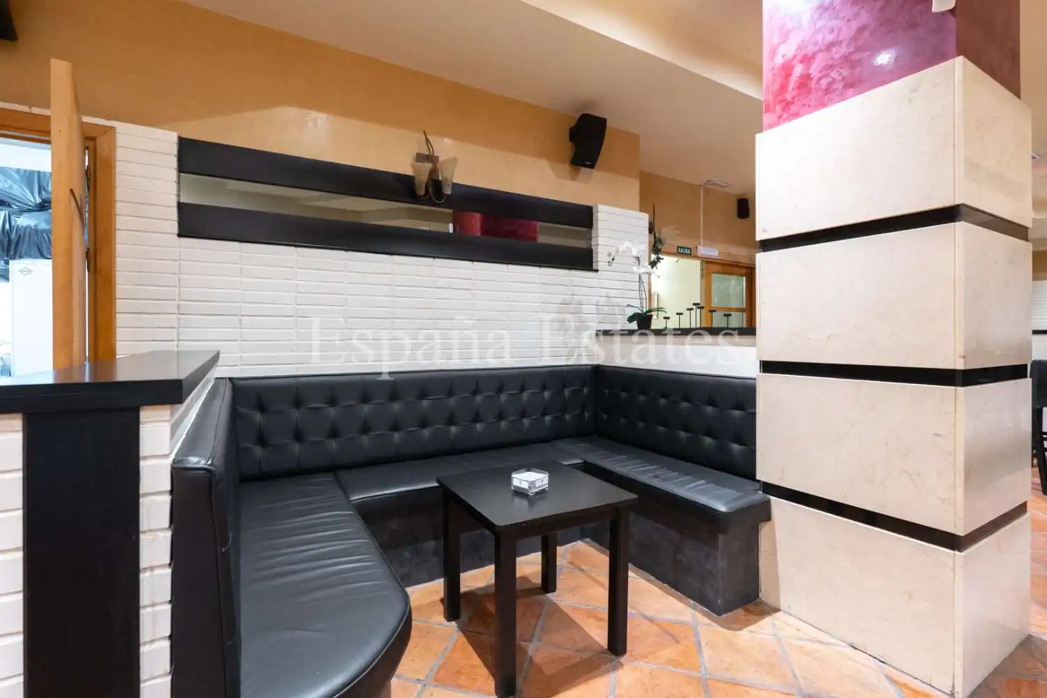 Local en venta en Nerja con Aire acondicionado
