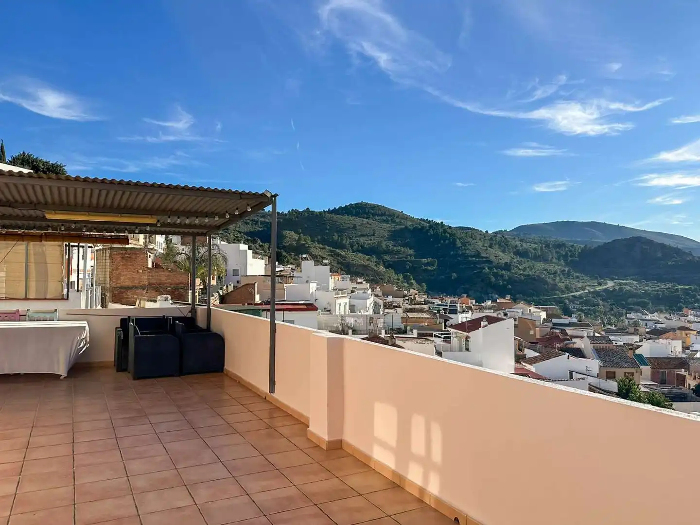 Vista exterior de Casa o xalet en venda en Vélez de Benaudalla