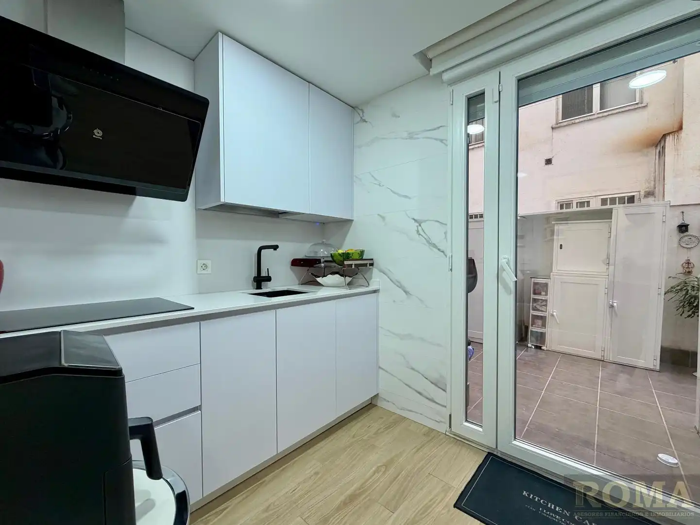 Kitchen of Flat for sale in Salamanca  with Heating, Terrace and Balcony