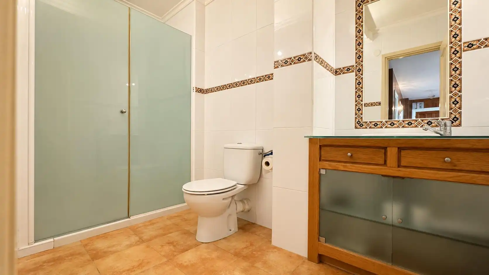 Badezimmer von Wohnung zum Verkauf in Comillas (Cantabria)