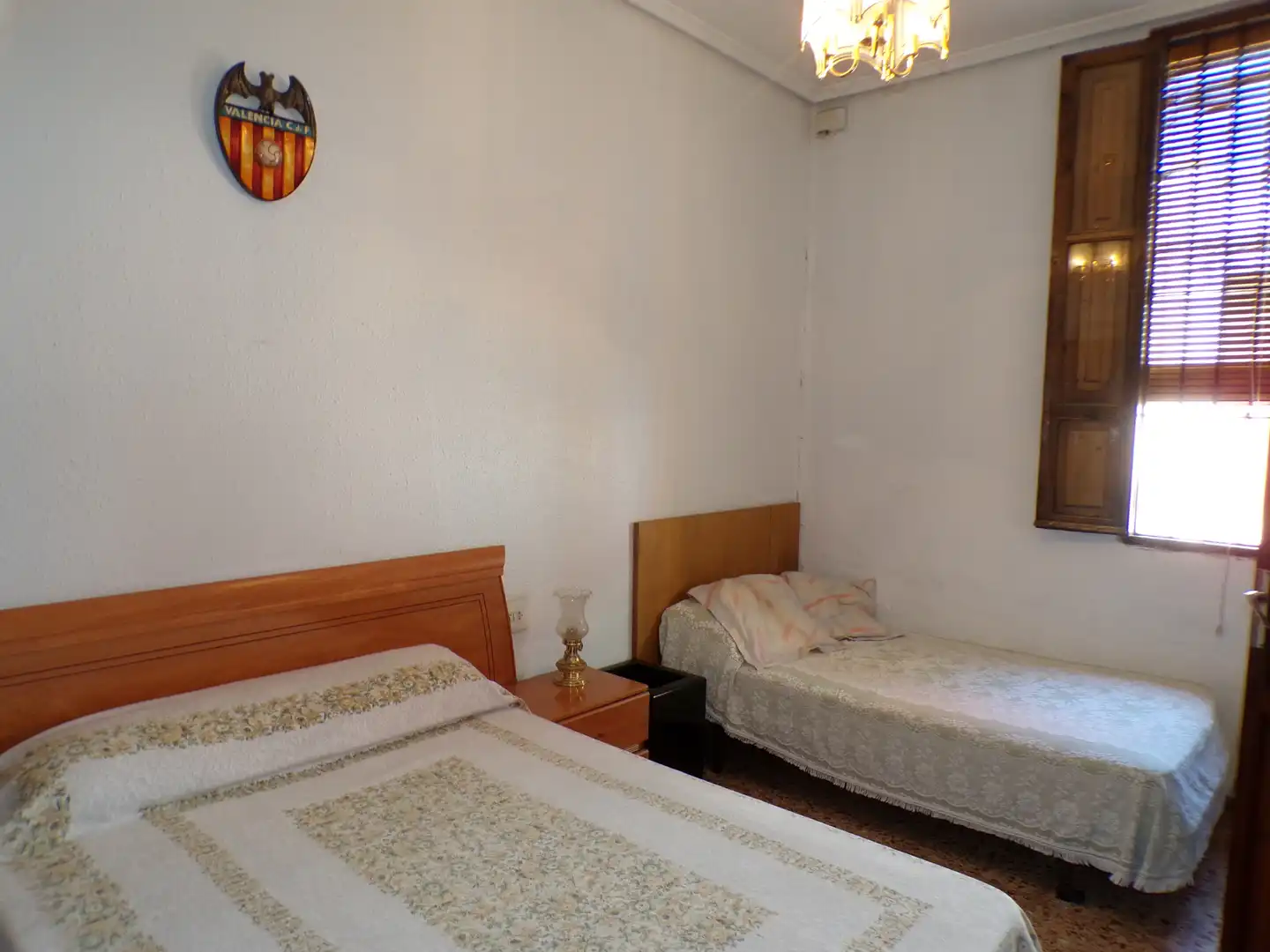 Dormitori de Casa o xalet en venda en Tavernes Blanques amb Jardí privat