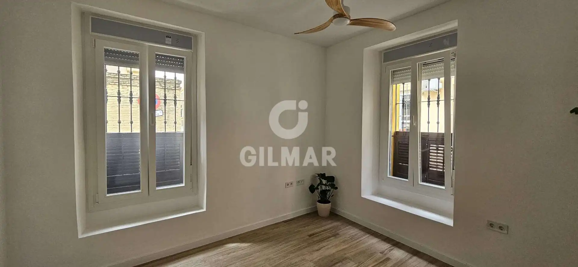 Habitación de Piso de alquiler en Sevilla con Calefacción y Trastero