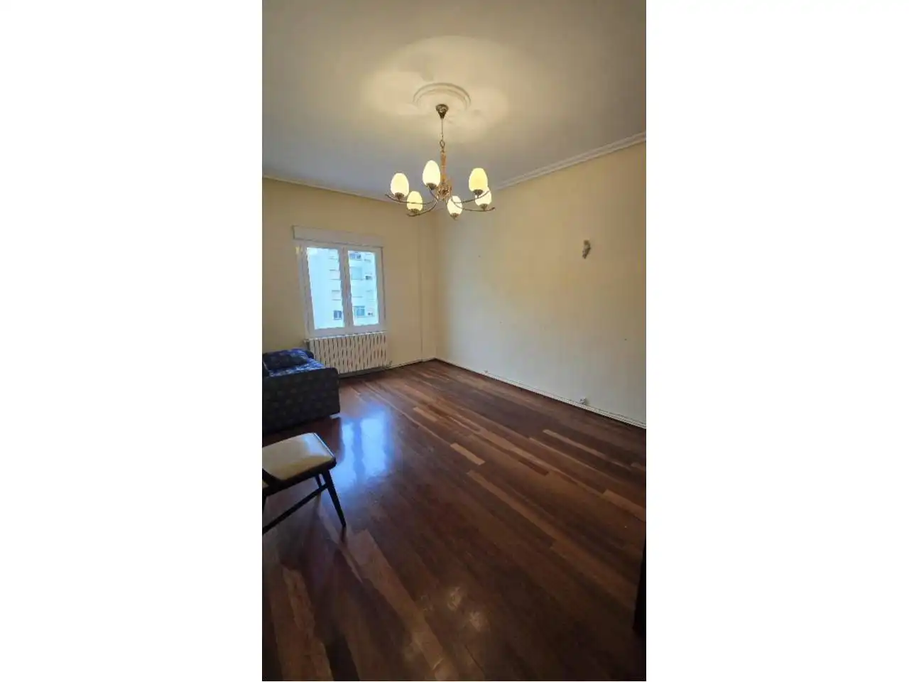 Sala d'estar de Apartament en venda en  Logroño amb Calefacció, Parquet i Terrassa