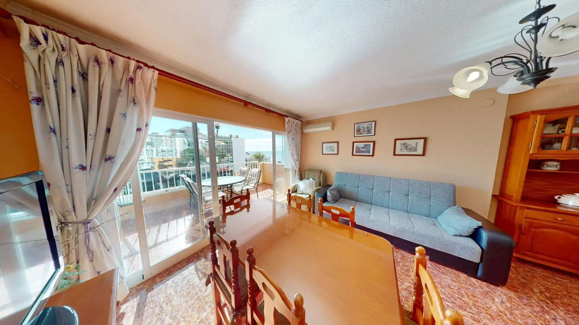 Sala d'estar de Pis en venda en Benalmádena amb Aire condicionat, Calefacció i Terrassa