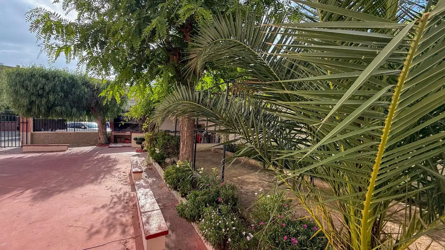 Jardí de Pis en venda en Santa Pola amb Aire condicionat, Terrassa i Traster