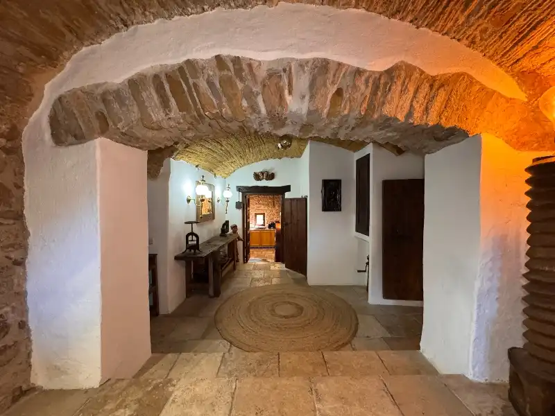 Finca rústica en venta en Ullastret con Aire acondicionado, Calefacción y Jardín privado