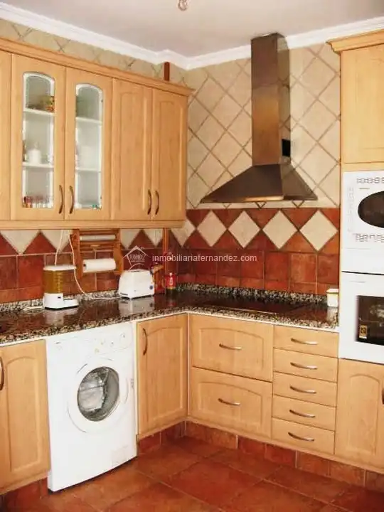 House for sale in Torre de Santa María, imagen 3