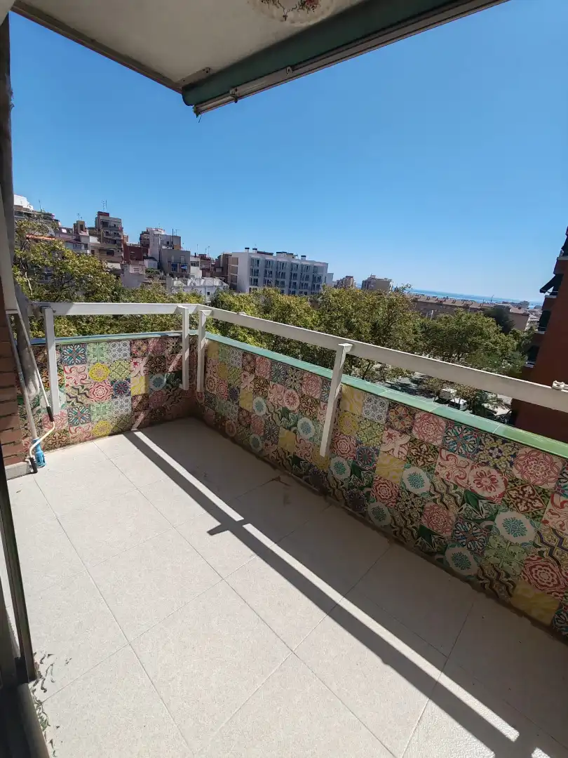 Terraza de Piso en venta en Badalona con Calefacción y Balcón